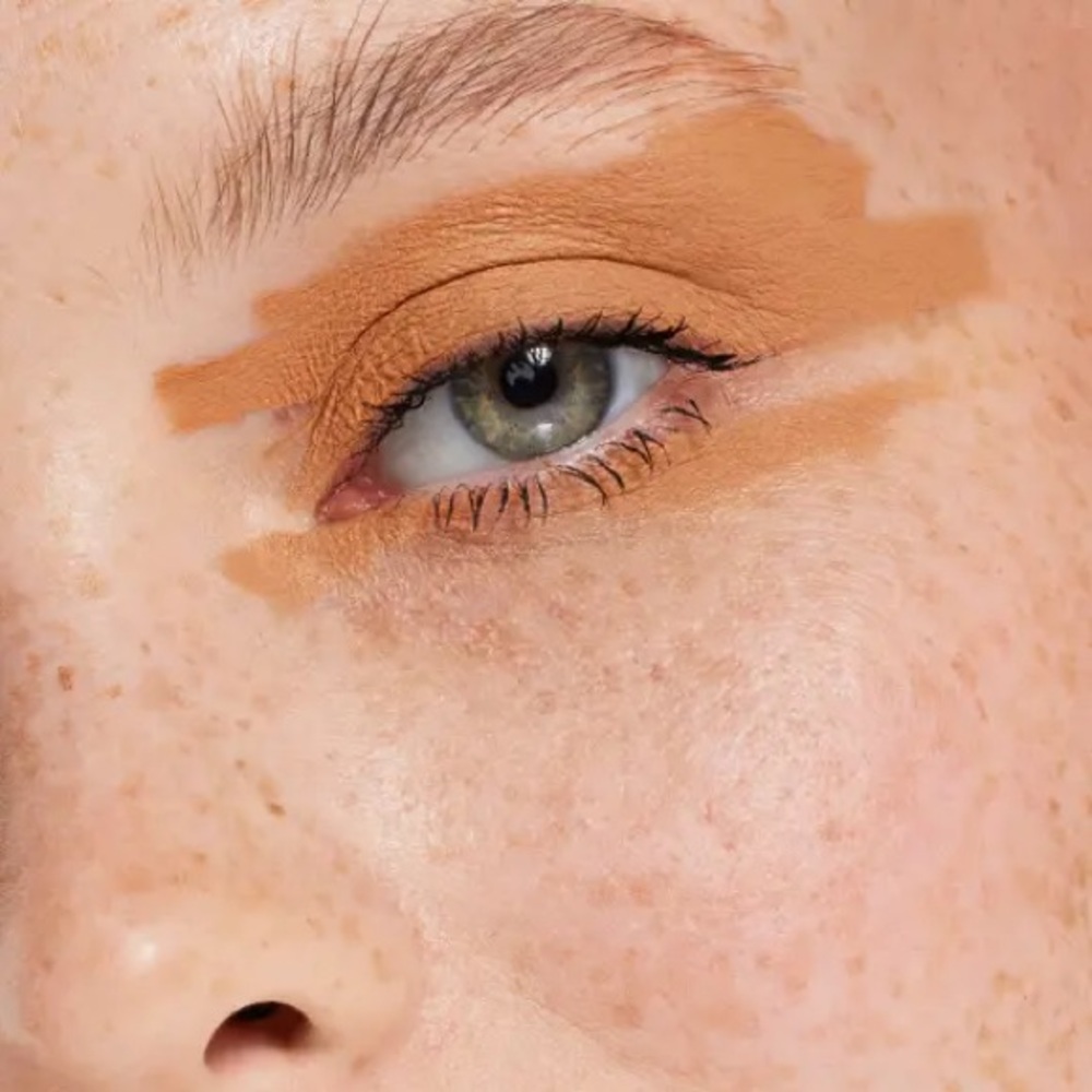 about-face Matte Fluid Eye Paint Eyeshadow Light Transcending creamsicle orange